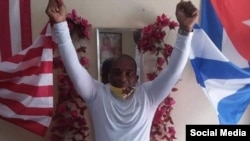 Virgilio Mantilla es fundador y líder de la organización Unidad Camagüeyana por los Derechos Humanos, dedicada a la defensa pacífica de los derechos humanos y la promoción de cambios democráticos en Cuba.