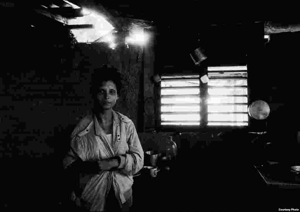 De la serie "Gente que no conocí": "(...) No tengo una idea de lo que fue de sus vidas, qué les sucedió, si alguno de ellos ha muerto", Damaris Betancourt Peña. Cortesía de la autora.